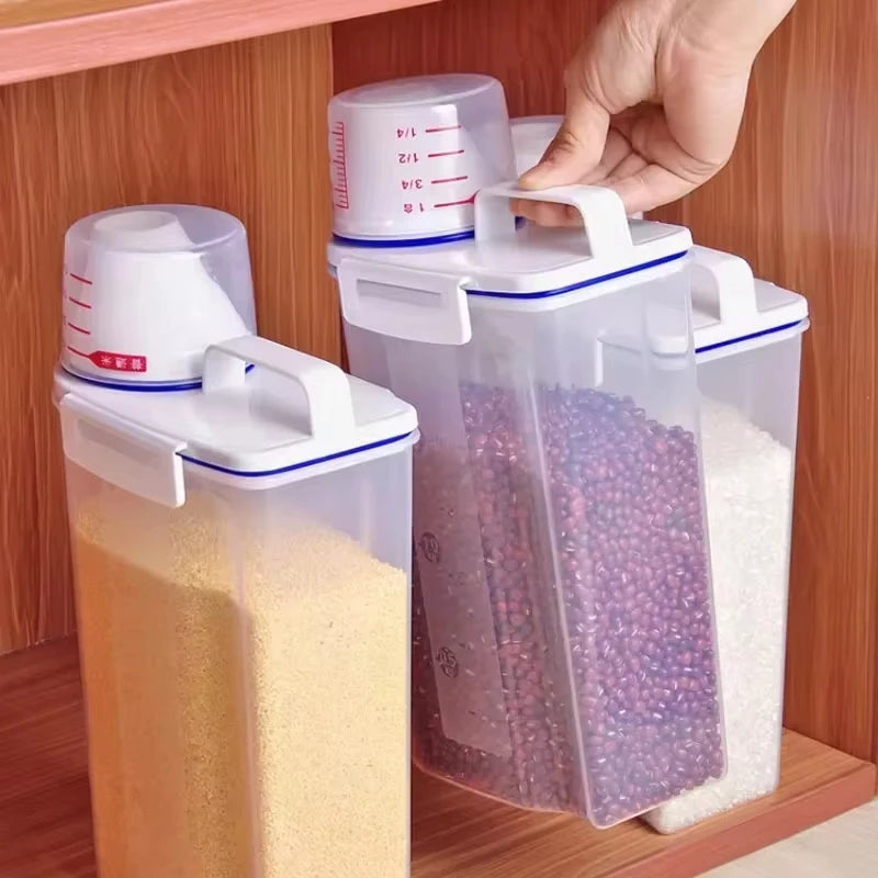 1PC sealed storage container 2.5L portable food storage box with lid suitable for storing grains, flour, rice in the kitchen